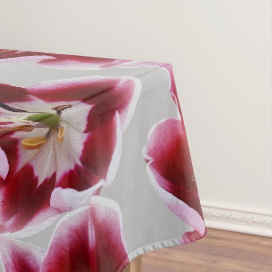 Deep Red Tullip Tischdecke (Beispiel)