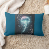"Deep Sea Elegance: Quallyfish Glow Design" Lendenkissen (Decke)