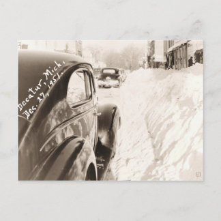 Deep Snow Old Vintage Car Postkarte