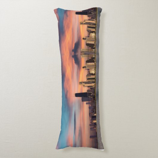 Deep Sunset über Chicago Seitenschläferkissen (Vorderseite Vertikal)