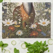 Deer Amid Daisy Blume Geschirrtuch (Gefaltet)