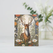 Deer Amid Daisy Blume Postkarte (Stehend Vorderseite)