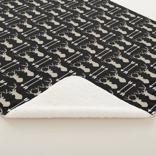 Deer Antler Arrow Pattern auf schwarz Sherpadecke (3/4)