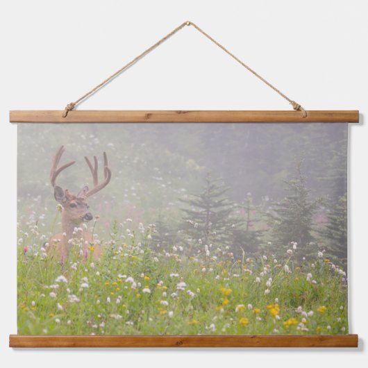 Deer Buck | Nationalpark Rainier Wandteppich Mit Holzrahmen (Vorne)