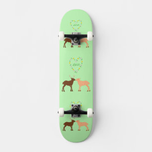 Deer Couple und Daisy Heart Custom Skateboard