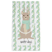 Deer Wearing A Green Scarf Kleine Geschenktüte (Vorderseite)