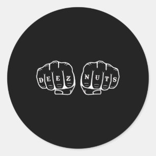 Deez Nuts Funny Knuckles Tattoo Runder Aufkleber