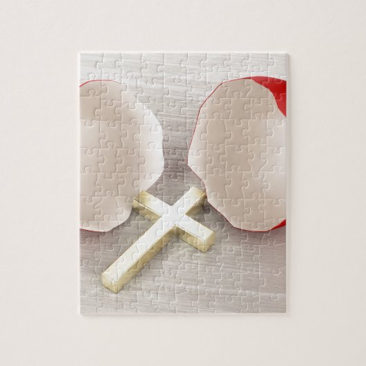 Defekte Eierschale und Kreuz Puzzle (Vertikal)