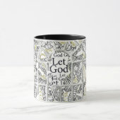 Defektes aber nicht zerbrochenes Schwarzes füllte Tasse (Zentrum)