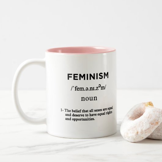 Definition des Feminismus Zweifarbige Tasse (Mit Donut)