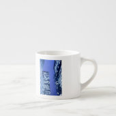 Defocused aufwärts Ansicht der Büro-Gebäudefenster Espressotasse (Rechts)