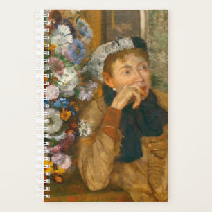 Degas A Women sitzt neben einer Vase von Blume Planer
