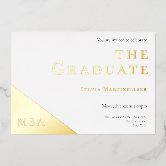 Degree Gold White MBA Graduation Party Folieneinladung (Vorderseite)
