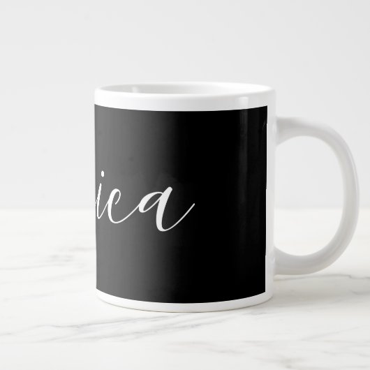 Dein Name | Elegantes weißes Script auf schwarz Jumbo-Tasse (Rechts)