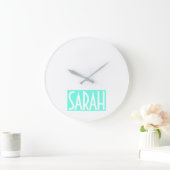 Dein Name | Fett weißer Text auf dem rechten Aqua Große Wanduhr (Zuhause)