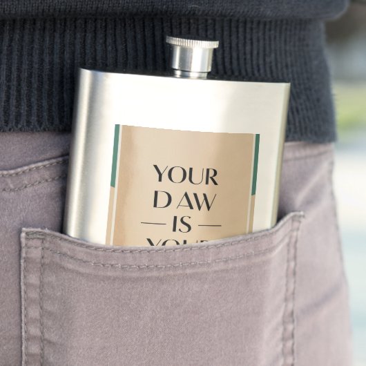 Dein Tag ist deine Leinwand Flachmann (Beispiel)