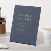 Deko | Dark Navy Signature Cocktail Menu Sockelschild (In SItu)