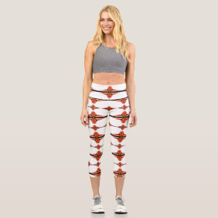 Deko-Elemente in Leggings mit orangefarbenen Capri