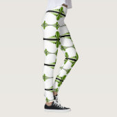 Deko-Elemente in moogrünen Leggings (Rechts)