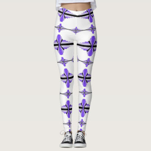 Deko-Elemente in pastellfarbenen lila Leggings