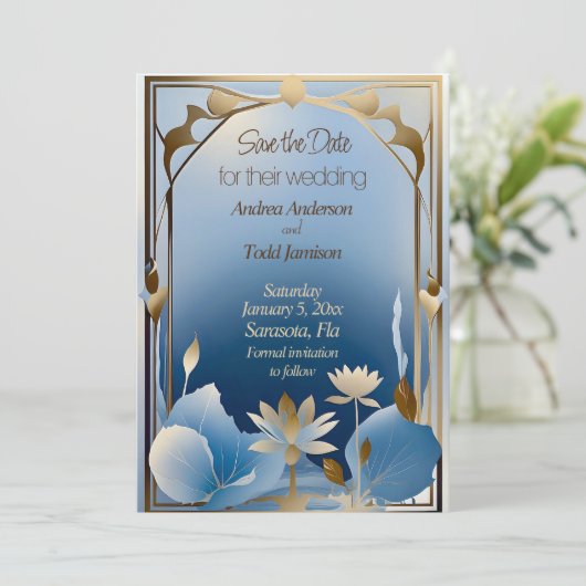 Deko Minimalismus Blaue Goldlotus-Blume Save The Date (Stehend Vorderseite)