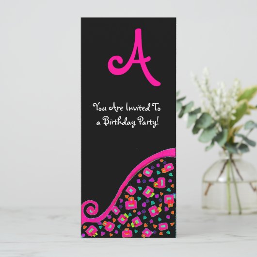 DEKO MONOGRAM BIRTHDAY PARTEI, fuchsienschwarzes S Einladung (Stehend Vorderseite)