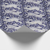 Dekoration aus weißen und blauen Kaninchen Cobalt  Geschenkpapier (Ecke)