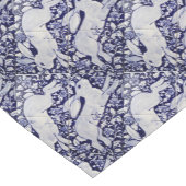 Dekoration aus weißen und blauen Kaninchen Cobalt Kurzer Tischläufer (Ecke)
