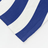 Dekoration im nautischen Stil mit Wavy Stripes Fleecedecke (Ecke)