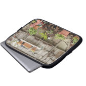 Dekorationen auf Holzzaun, Laptopschutzhülle (Vorne Knopf)