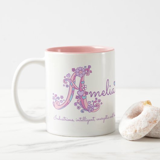 Dekorative A Monogramm-Tasse Amelianamensbedeutung Zweifarbige Tasse (Mit Donut)