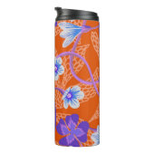 Dekorative blühende Wildblumen. Sommerblumenbad Thermosbecher (Nach rechts gedreht)