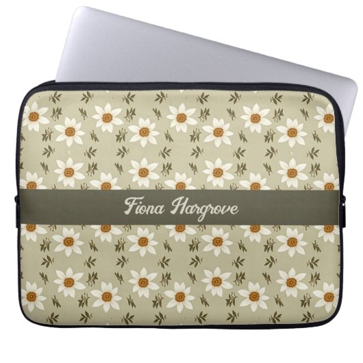 Dekorative Floral in Weiß und Beige Personalisiert Laptopschutzhülle (Vorderseite)