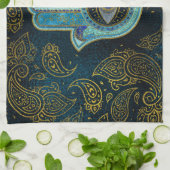 Dekorative Hamsa Hand mit Paisley-Hintergrund Handtuch (Gefaltet)