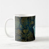 Dekorative Hamsa Hand mit Paisley-Hintergrund Kaffeetasse (Links)