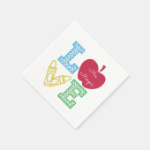 Dekorative Liebe-Skript zurück auf das Monogramm d Serviette (Ecke)