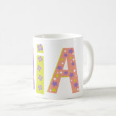 Dekorative Mia-Blume und Tasse (VorderseiteRechts)