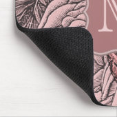 Dekorative Rosen Roséfarbenes Monogramm Mousepad (Ecke)