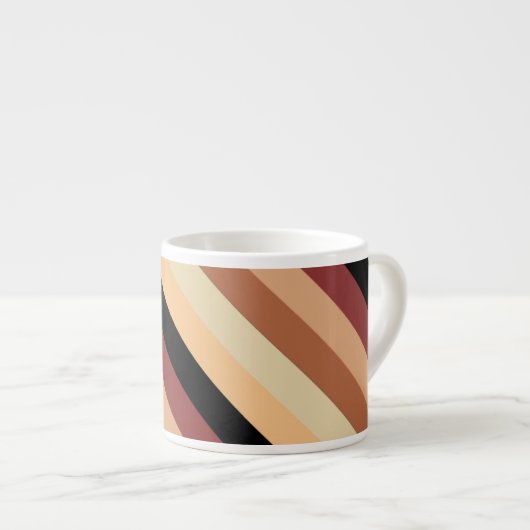Dekorative Tasse der Kaffeespezialitäten (Vorderseite Rechts)