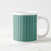 Dekoratives aquamarines Muster Jumbo-Tasse (Rechts)