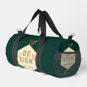 Dekoratives cremefarbenes Sechseck-Logo auf dunkle Duffle Bag (Rechte Ecke)