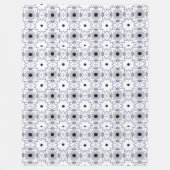 Dekoratives geometrisches Muster auf weißem Hinter Fleecedecke (Vorderseite)