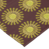 Dekoratives goldenes Sonnensymbol Tischdecke (Schrägansicht)