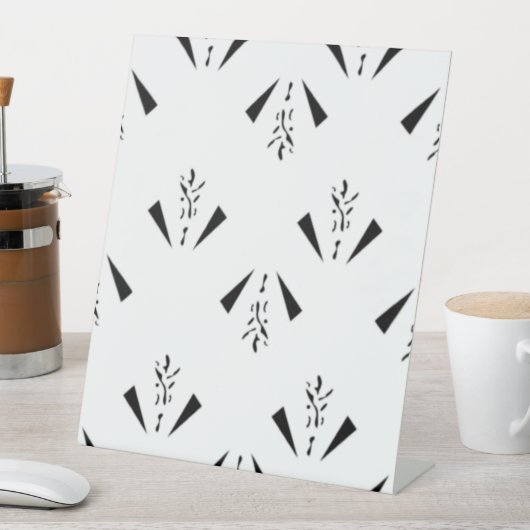 Dekoratives, karkohlegraues Schild (In Situ)