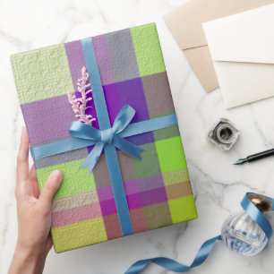 Dekoratives Karo Geschenkpapier