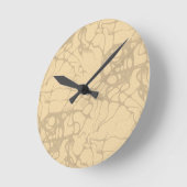 Dekoratives Muster auf beigem Hintergrund Runde Wanduhr (Winkel)