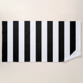 Dekoratives Muster aus schwarz-weiß Streifen Strandtuch (Vorderseite)