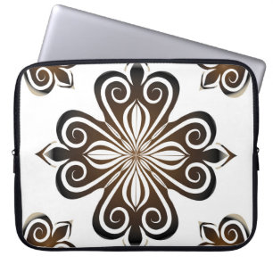 Dekoratives Muster brauner Barockmotive mit Flo Laptopschutzhülle