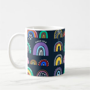 Dekoratives, nahtloses Muster mit Erdbeeren-Blume Kaffeetasse