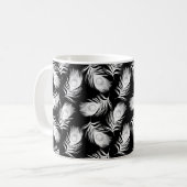 Dekoratives nahtloses Muster mit schönem Pfau Kaffeetasse (Vorderseite Links)
